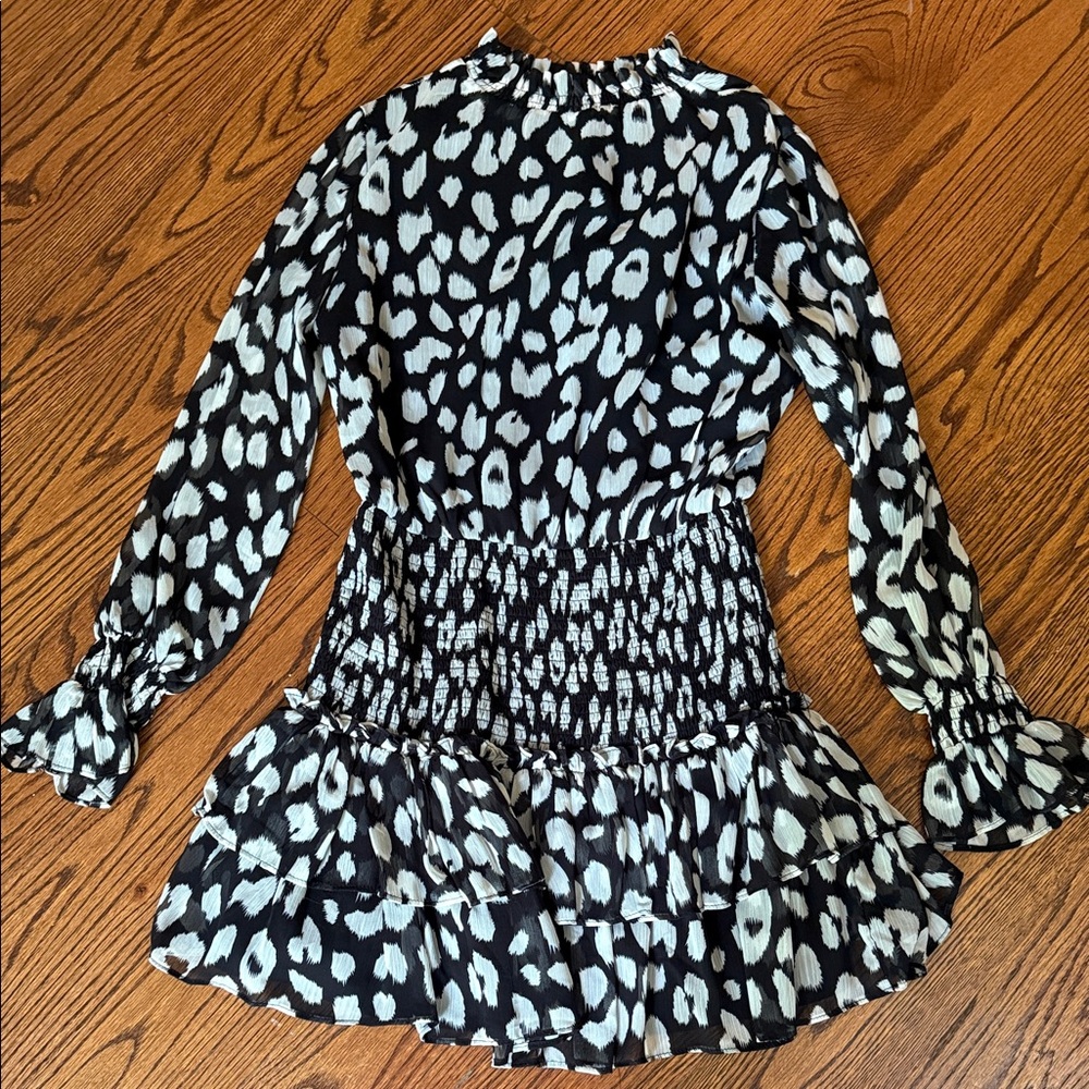 Long sleeve Black and White Dress